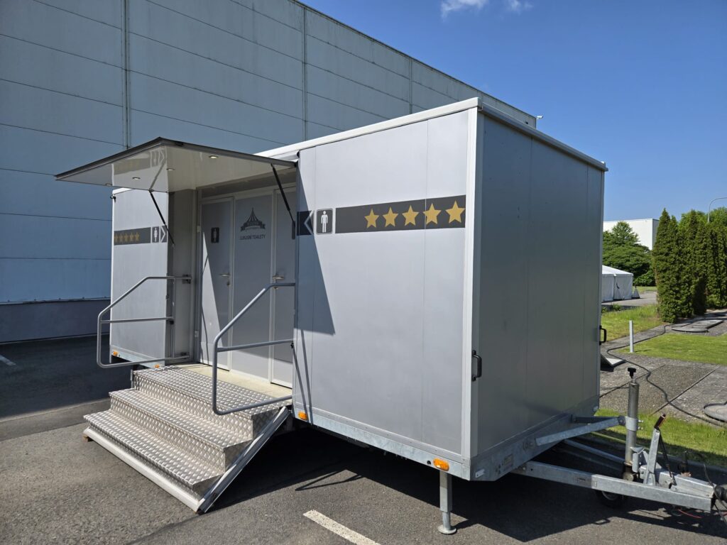 Sanitární přívěs XL, pronájem WC, Top-wc (6)